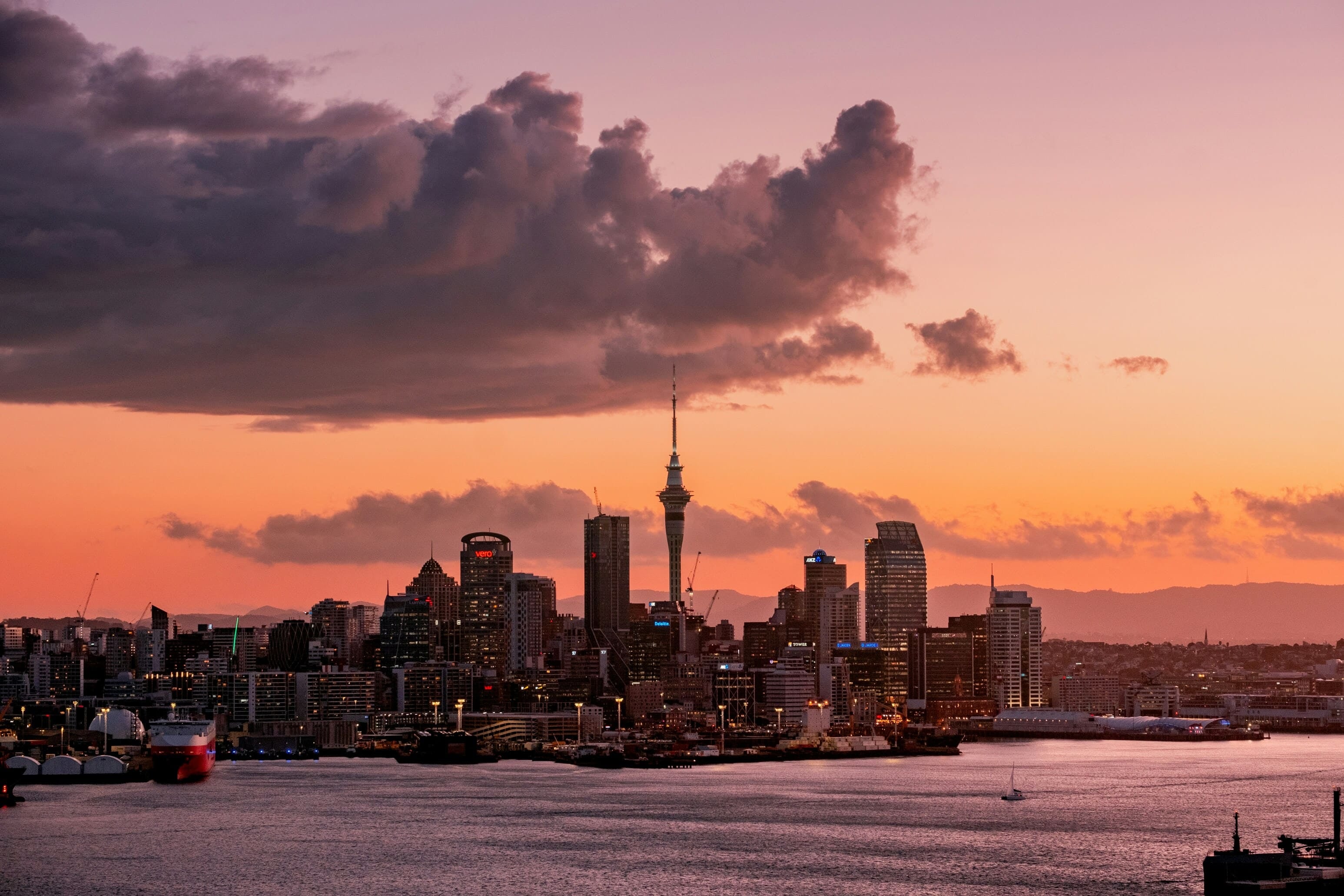 Top 10 Reasons to Study in New Zealand